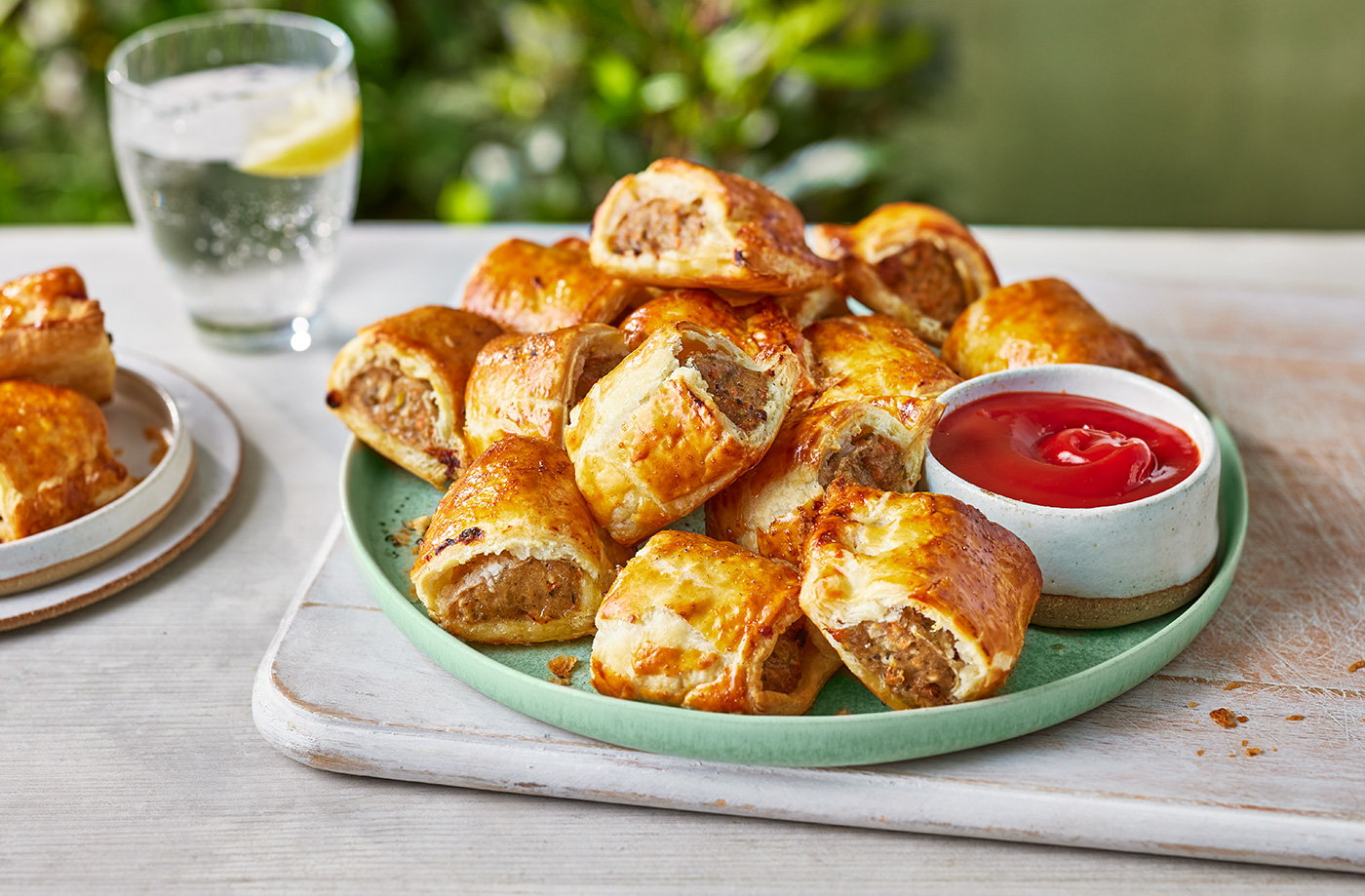 3-ingredient extra-veg sausage rolls