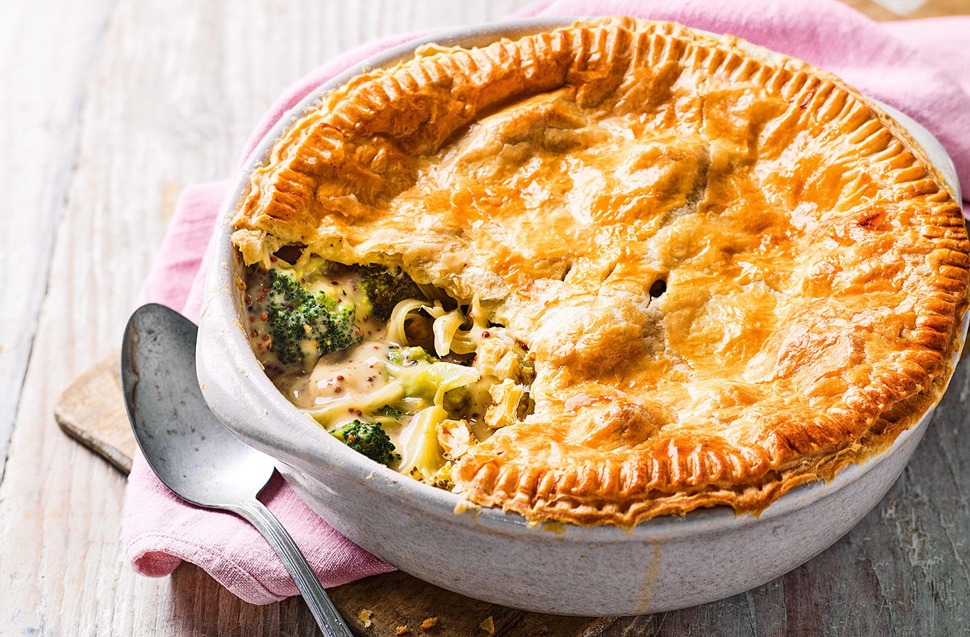 Cheat's chicken and broccoli pot pie recipe