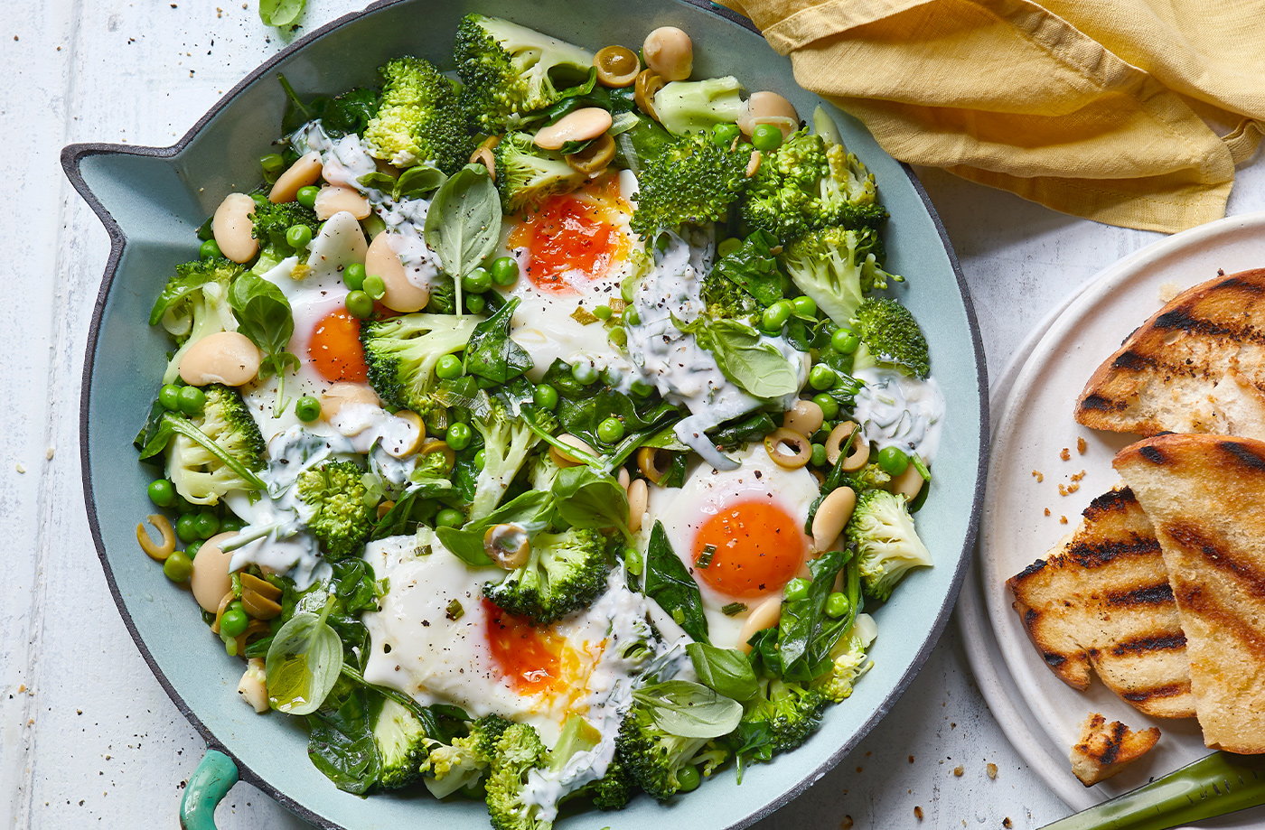 Green baked eggs recipe