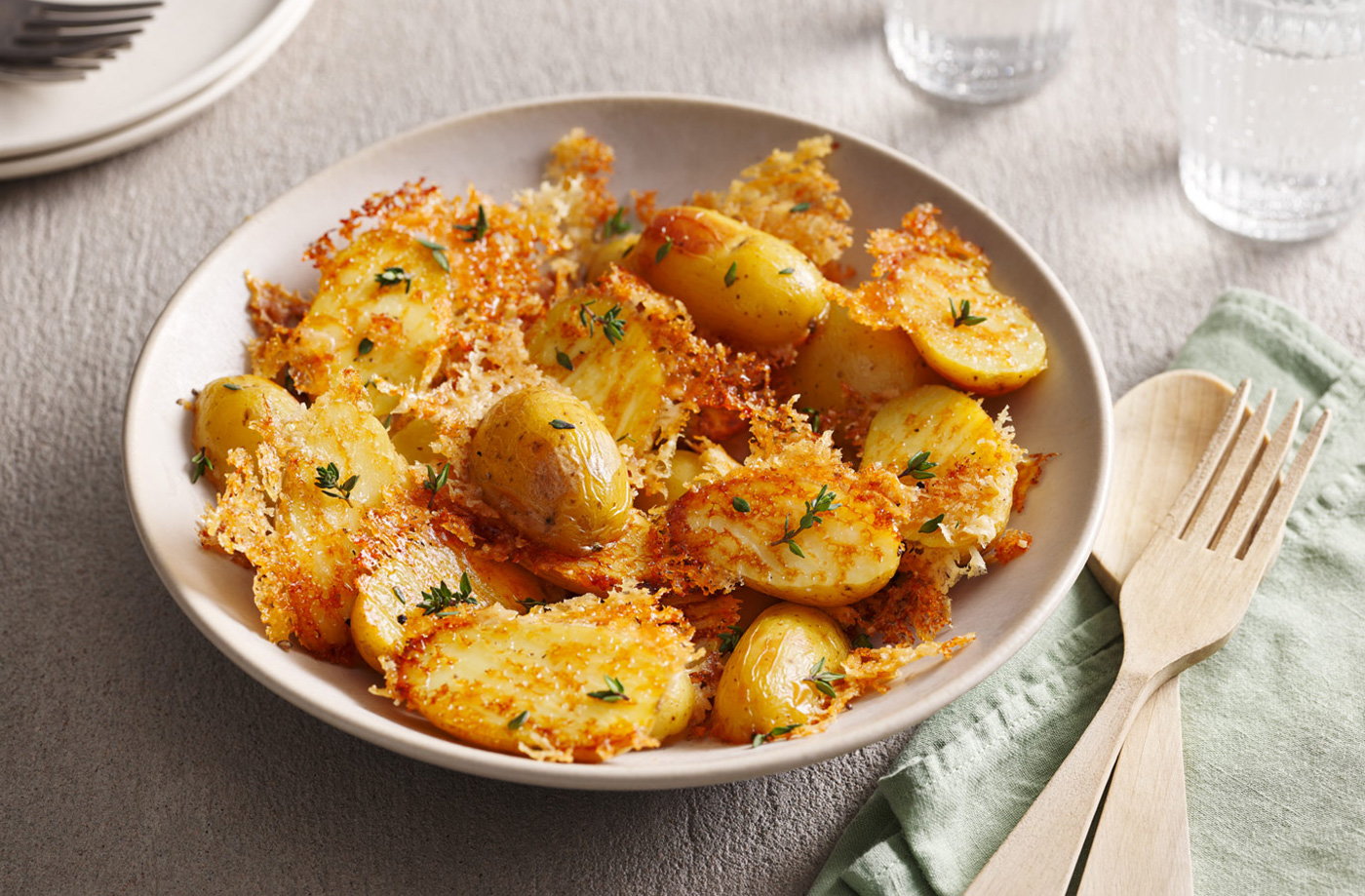 Parmesan-crusted potatoes recipe