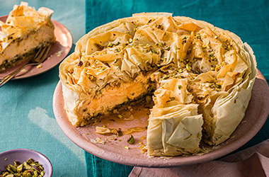 Baklava cheesecake