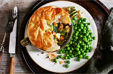 Leek and feta pie