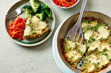 Pea and mozzarella frittata