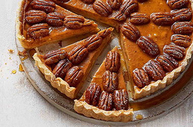 Pumpkin and pecan pie