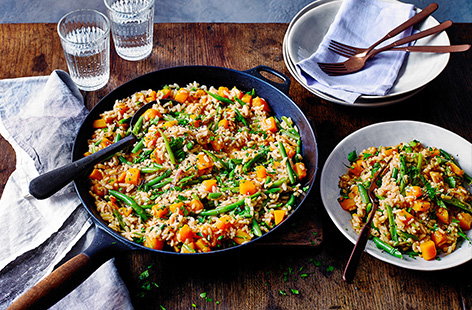 A vegetarian twist on the classic Spanish dish, this autumnal butternut squash paella is an easy shortcut to a hearty midweek meal. Bring the flavours of Spain to your table with plenty of healthy 