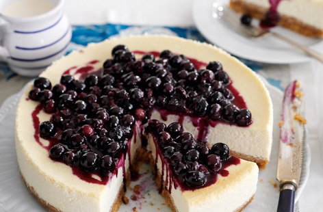 A cheesecake of dreams, guaranteed to impress your guests and their tastebuds. The base is made from melted butter and digestive biscuits, topped with soft cheese and creamy mascarpone with vanilla and lemon, and finally, decorated with gently stewed blueberries with sugar and lemon juice.