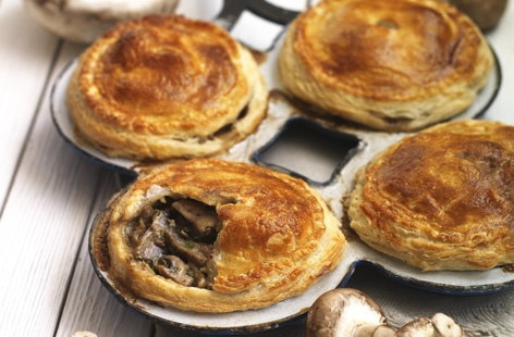 Looking for the perfect creamy mushroom pie recipe? Why not try our herby version?