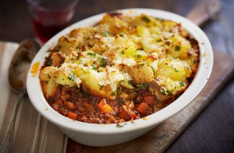 A delicious Italian take on the traditional cottage pie. This recipe is uses crispy pancetta and a gooey Parmesan crust to really bring out the delicious Italian flavours