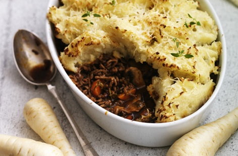 Why not try this traditional steak cottage pie topped with a parsnip and potato mash for a hearty and comforting meal?