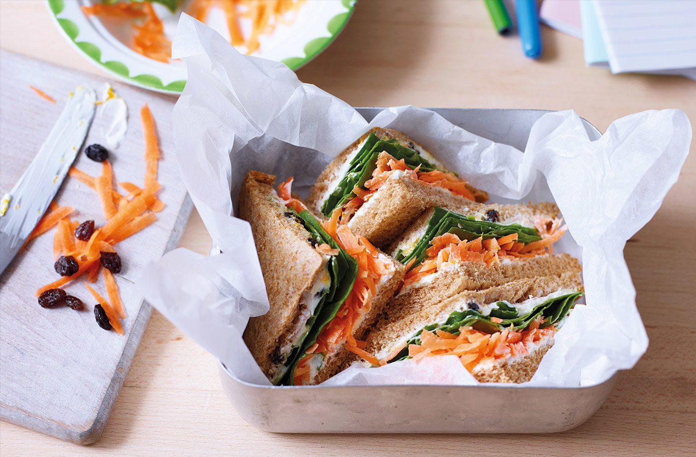 Carrot, raisin and cream cheese sandwich recipe