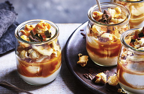 Craving something sweet? These banoffee yogurt pots will definitely hit the spot.