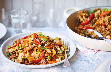 Make this Cajun beef and veg rice bowl for a quick, easy and healthy family dinner. With crispy mince and plenty of colourful veg cooked in spicy Cajun seasoning, this one-pan beef recipe is a stress-free way to feed the family.