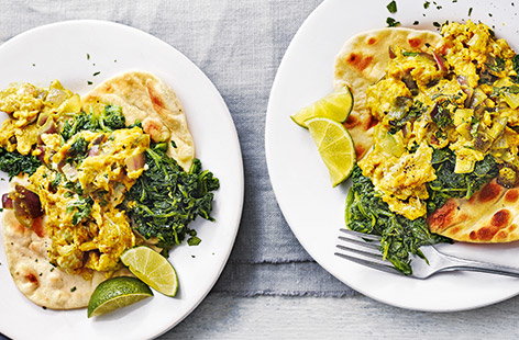 With sharp red onion, golden turmeric and aromatic Indian spices, these spicy scrambled eggs are no usual breakfast.