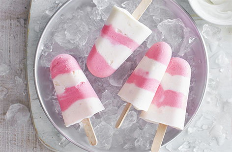 These delightfully fruity frozen treats are made with layers of pastel pink rhubarb ice cream and soft Greek yogurt. This two tone ice cream recipe makes a super refreshing snack on a warm sunny day