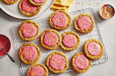 School cake cookies