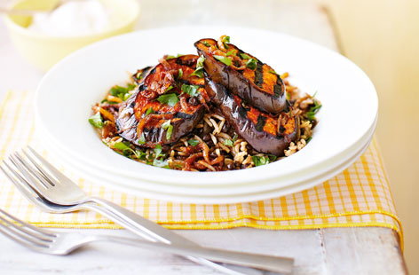 Treat your tastebuds to the exotic flavours of the Middle East with this hearty vegetarian main