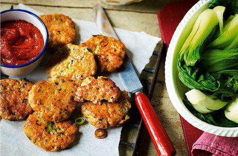 Give your salmon fishcakes a Thai-twist by combining with aromatic fish sauce, fiery curry paste, zesty lime and fragrant coriander